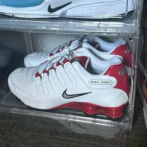 NWOT Nike Shox NZ White University Red Men’s Size 10